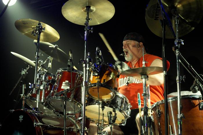 April_Wine_punkoryan_291004_015.jpg